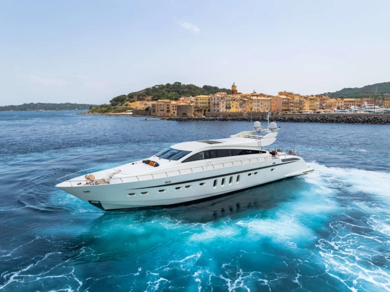 Hire Luxury Yacht Leopard (Arno) with a boat licence