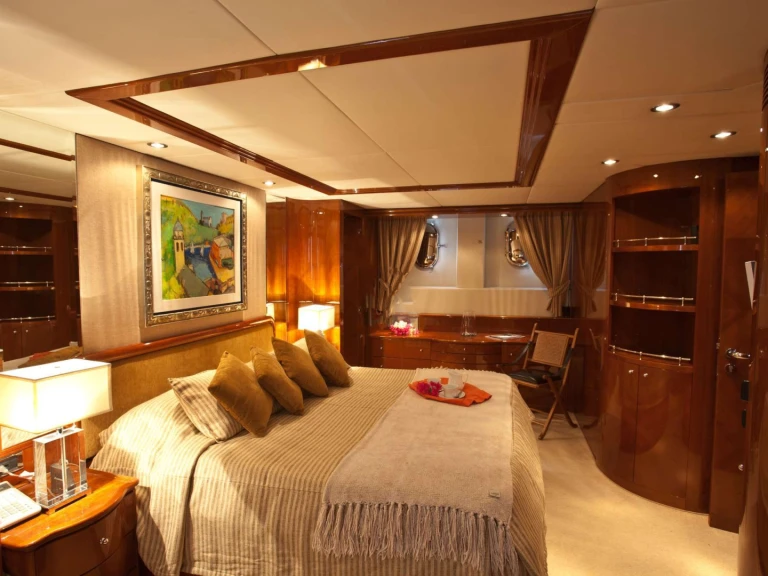 Yacht charter La Paz - Azimut Super on SamBoat