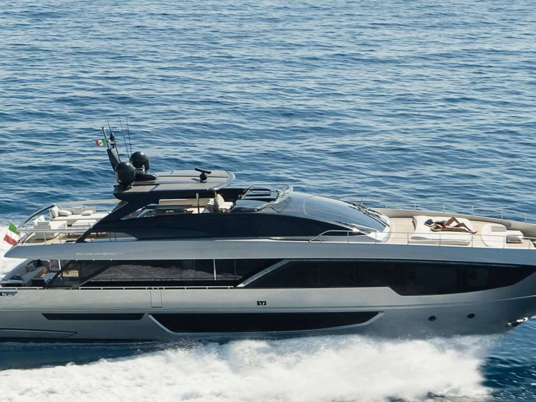 Yacht hire Mandelieu-la-Napoule cheap ICONA