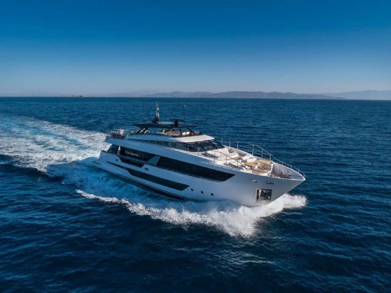 Luxury Yacht hire in Athens - Ferretti IANASSA