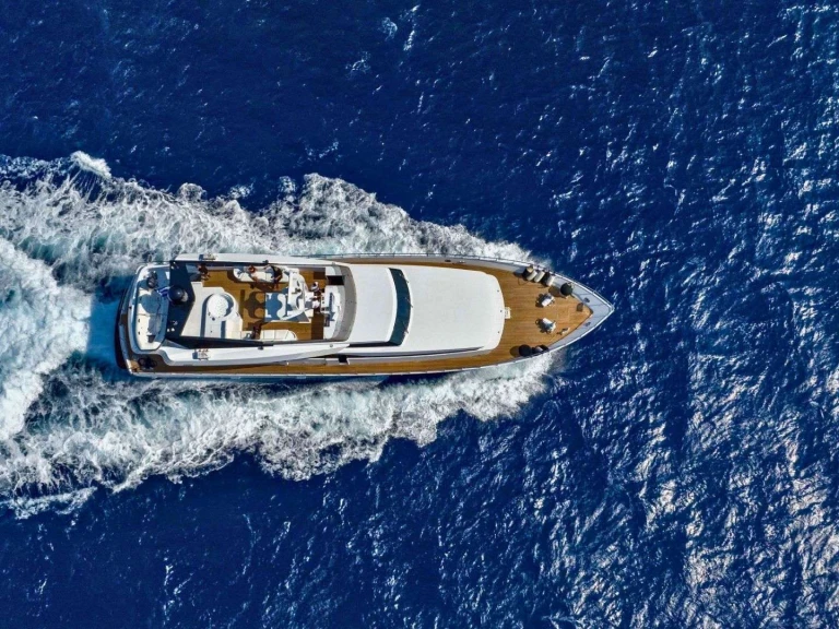 Cantieri di Pisa, Italy BELLINI charter bareboat or skippered in  Greece