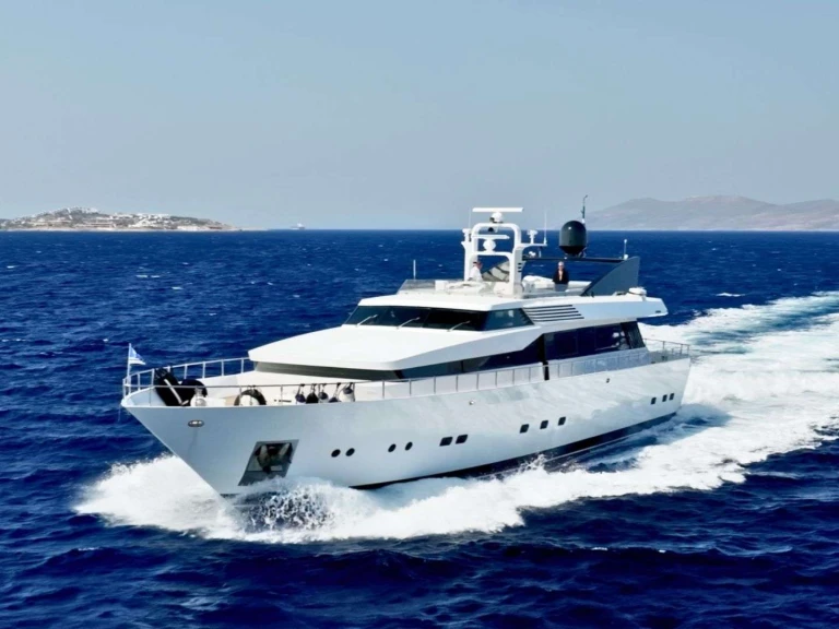 Hire a Cantieri di Pisa, Italy BELLINI Greece