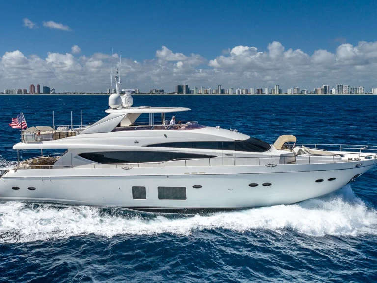 Luxury Yacht hire in Port Jefferson - Princess, UK NO CURFEW