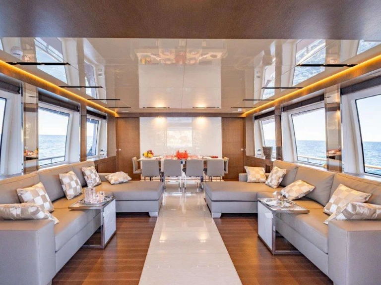 Luxury Yacht to hire Monaco at the best price