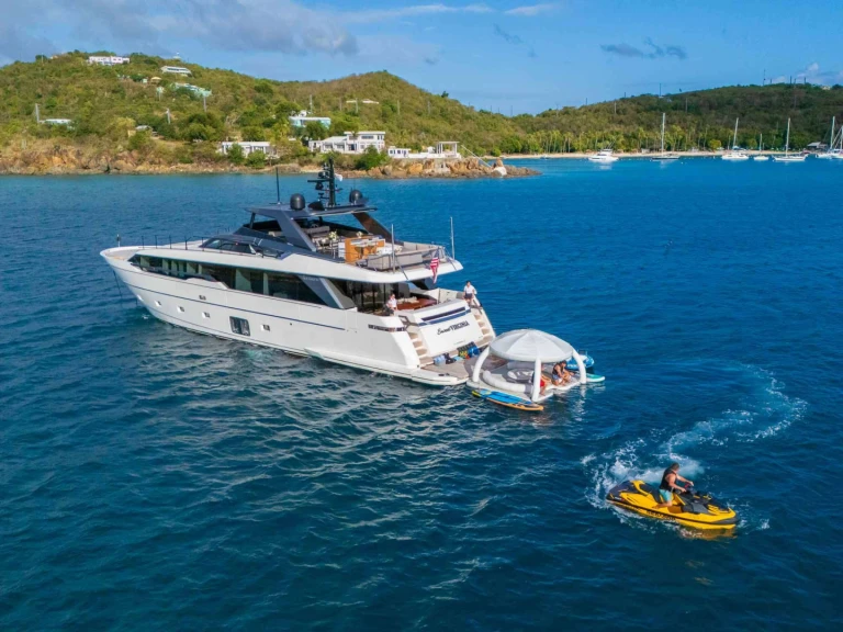 San Lorenzo SWEET VIRGINIA charter bareboat or skippered in  Bahamas