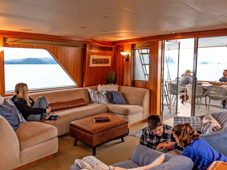 Charter a North Star Dauntless in Petersburg on Samboat
