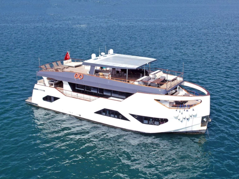 Luxury Yacht hire in Turkey - Custom NAYK 3