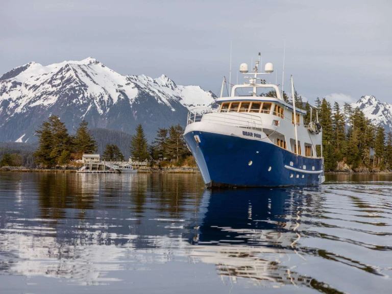 Hire Luxury Yacht with or without skipper Custom Sitka