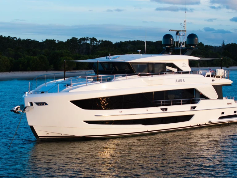 Luxury Yacht hire in Australia - Horizon AURA