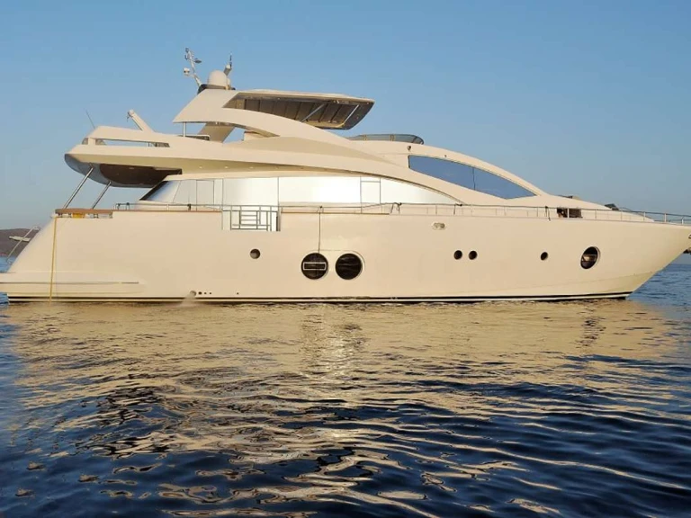 Aicon FUNSEA charter bareboat or skippered in  Lávrio