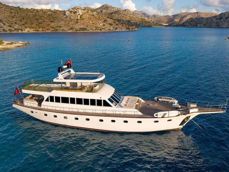 Yacht hire Göcek cheap Caneren