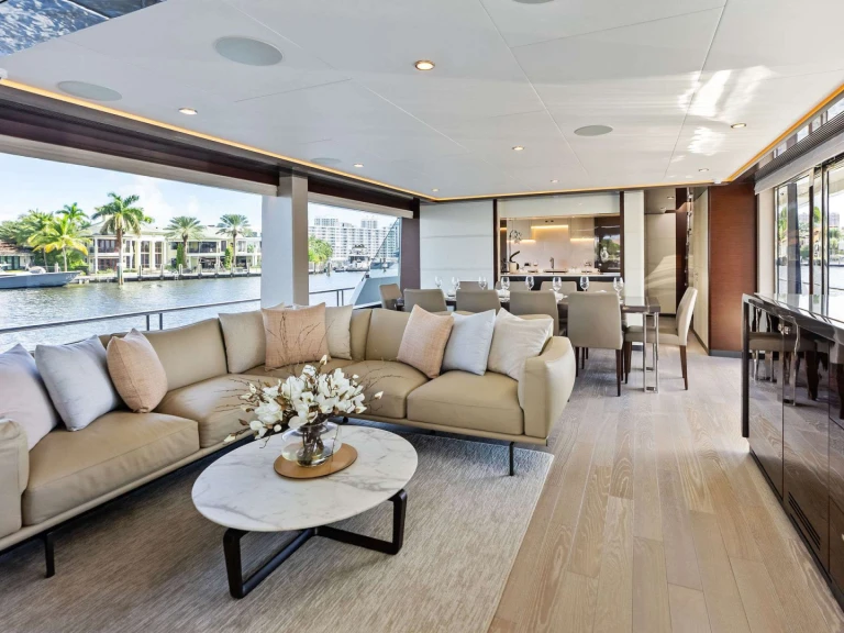 Charter a Ocean alexander SEA EO in Fort Lauderdale on Samboat