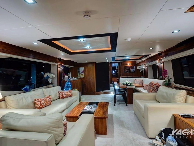 Yacht hire State of Florida cheap Splashed Out