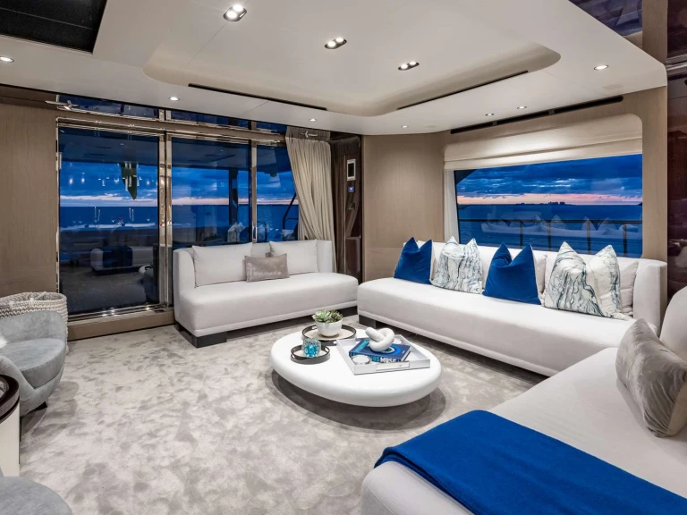 Yacht hire Nassau cheap PIER PRESSURE