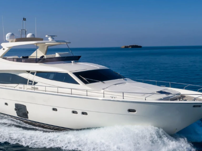 Luxury Yacht hire in French Riviera - Canados TIME OUT TOGETHER