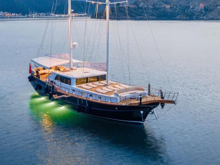 Hire a Fethiye-Shipyard HAPPY DAYS Göcek