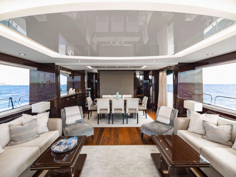 Yacht hire Boston cheap GOLDEN OURS