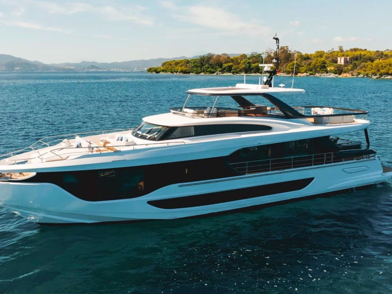 Hire a Azimut First Horizon Podstrana