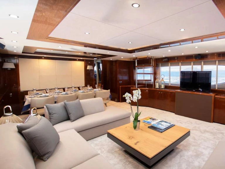 Luxury Yacht to hire Corfu (Island) at the best price