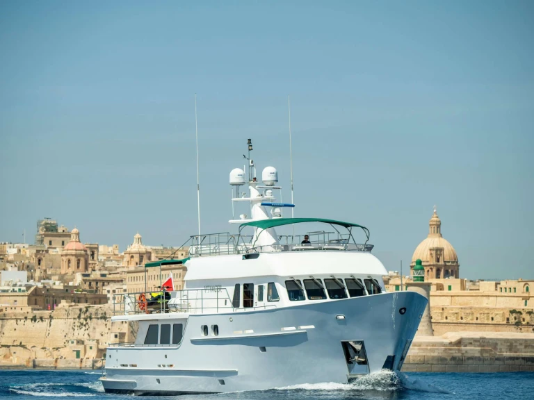 Yacht hire Valletta cheap VOYAGER