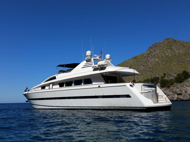 Yacht hire Palma de Mallorca cheap LADY TATIANA OF LONDON