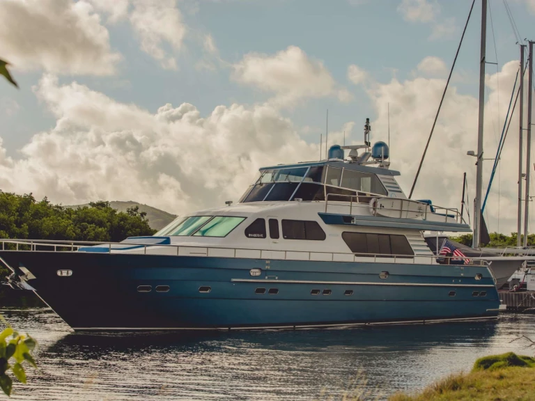 Luxury Yacht hire in Saint Thomas Island - Horizon QARA