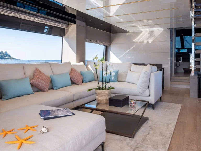 Hire Luxury Yacht with or without skipper San Lorenzo Olbia