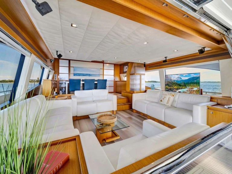 Yacht hire Miami cheap Destiny