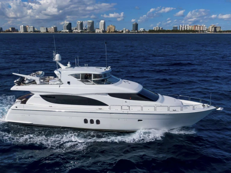 Yacht charter New England - Hatteras GALLOPIN on SamBoat