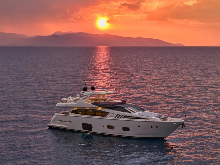 Luxury Yacht hire in Athens - Ferretti BON BON 