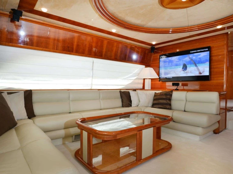 Yacht charter Corfu - Ferretti KENTAVROS II on SamBoat