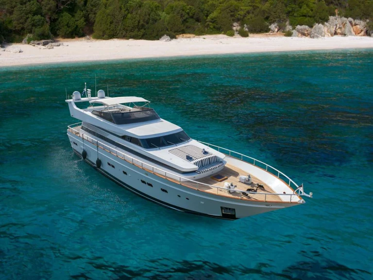Hire Luxury Yacht Cantieri di Pisa, Italy with a boat licence
