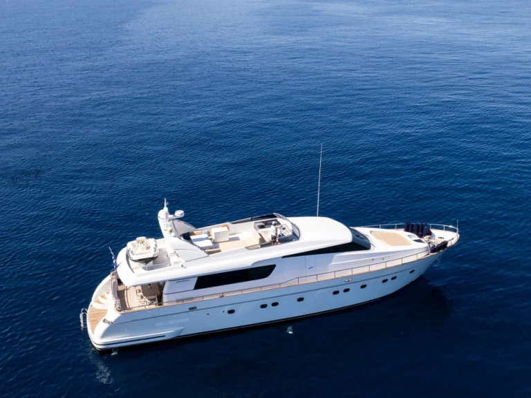 Yacht hire Piraeus cheap Alegria