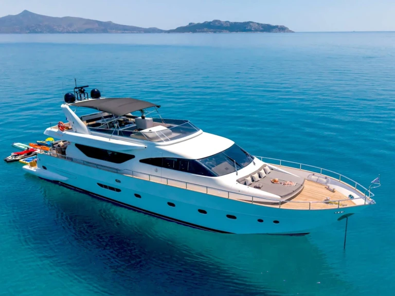 Hire Luxury Yacht with or without skipper Alalunga Athens