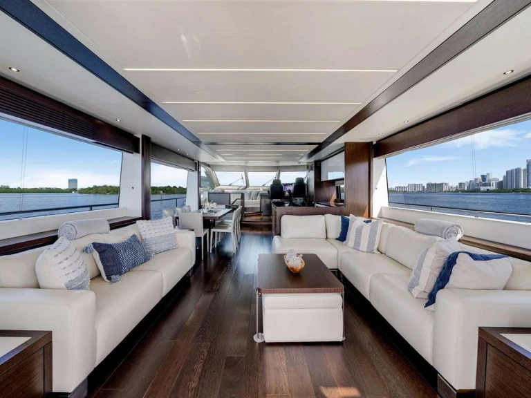 Luxury Yacht to hire Fort Lauderdale at the best price