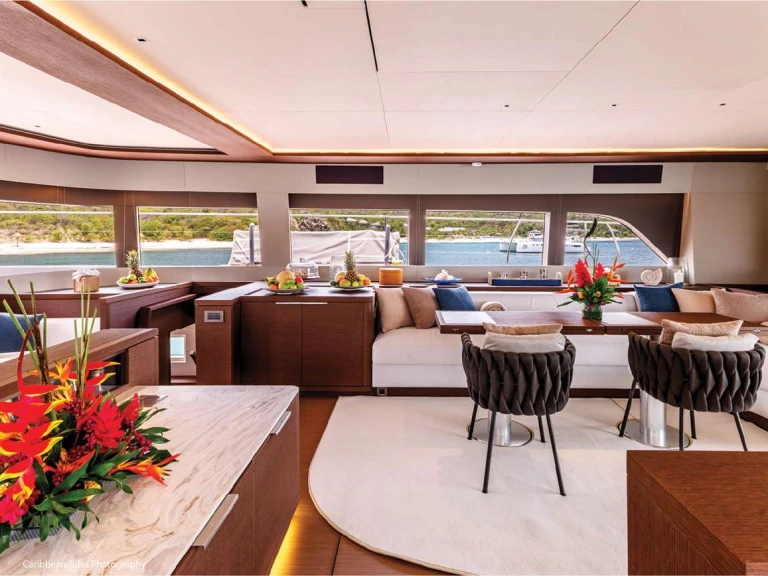 Luxury Yacht to hire British Virgin Islands (BVI) at the best price