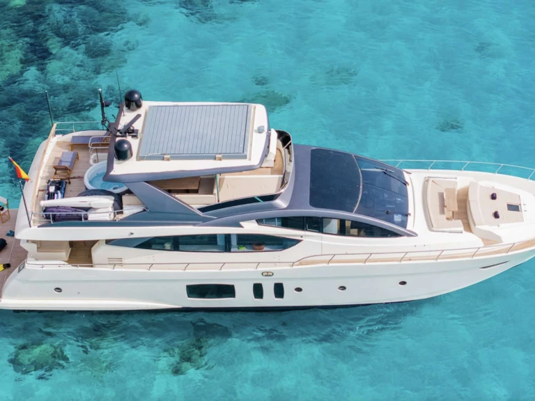 Hire a Astondoa BISCAYNE Ibiza
