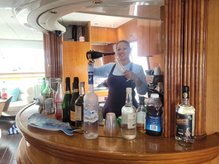 Hire Luxury Yacht with or without skipper Azimut Turks and Caicos Islands