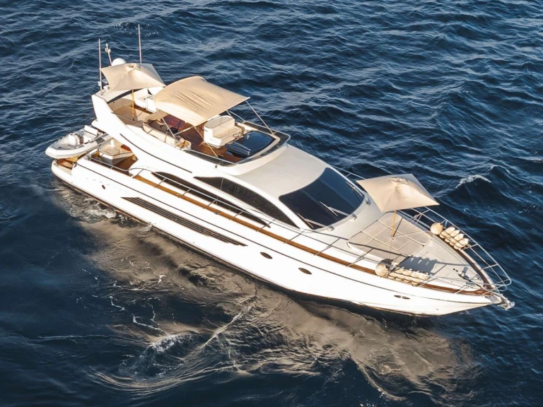 Yacht hire Athens cheap ETERNO