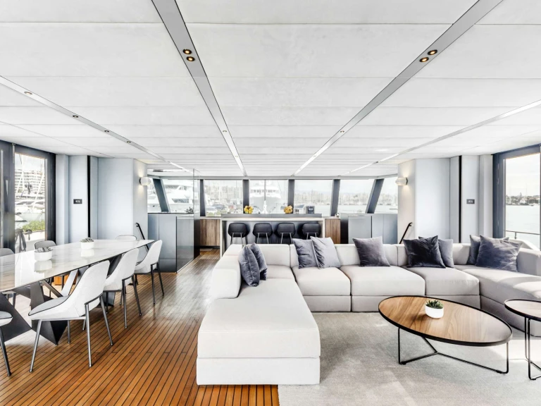 Luxury Yacht to hire Nassau at the best price