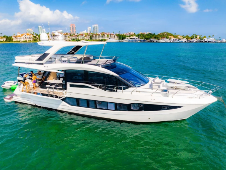 Yacht charter Sag Harbor - Galeon Optimus Prime on SamBoat