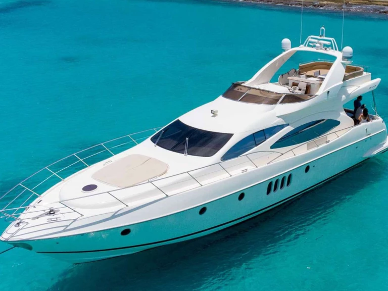 Hire Luxury Yacht with or without skipper Azimut British Virgin Islands (BVI)