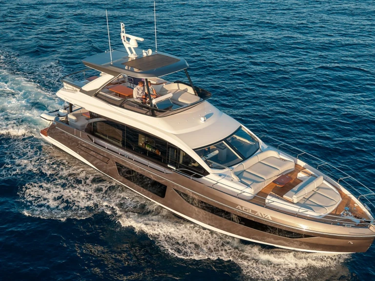 Luxury Yacht to hire Zadar at the best price