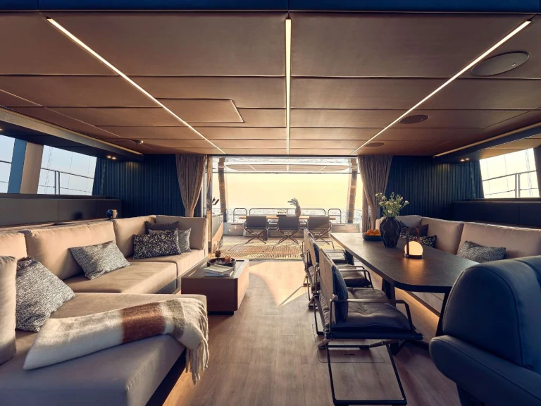 Hire Luxury Yacht with or without skipper Sunreef State of Florida