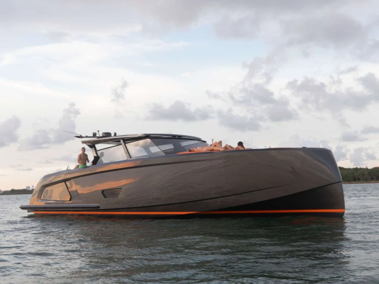 Yacht hire Suffolk cheap Sexsea