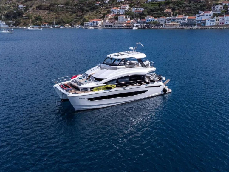 Yacht hire Lávrio cheap TiAmo