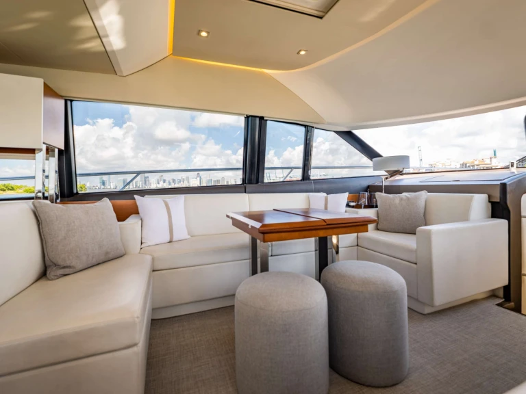 Luxury Yacht hire in Bahamas - Prestige Yachts Whisky and Waves