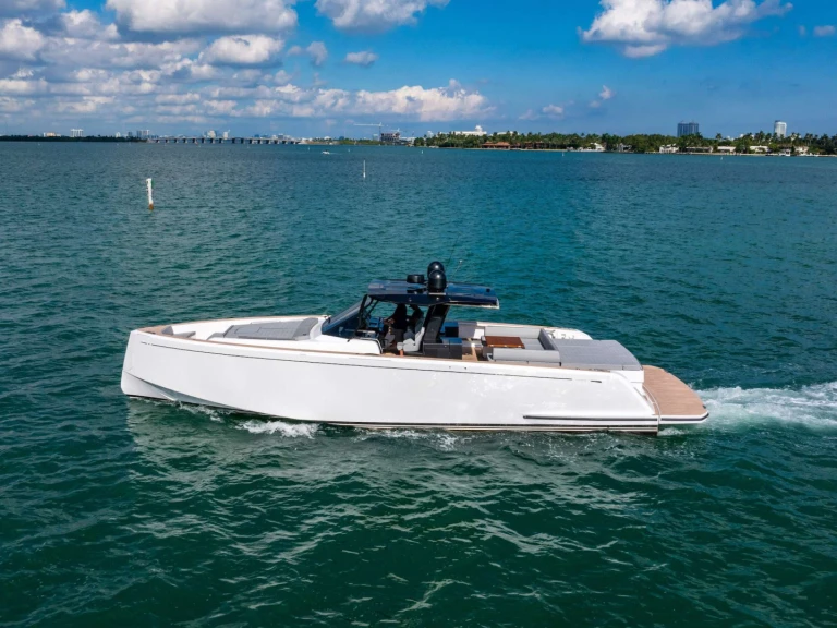 Yacht charter Montauk - Pardo Yachts Sero on SamBoat