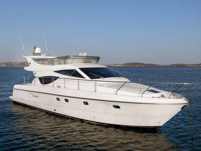 Luxury Yacht to hire Mykonos (Island) at the best price