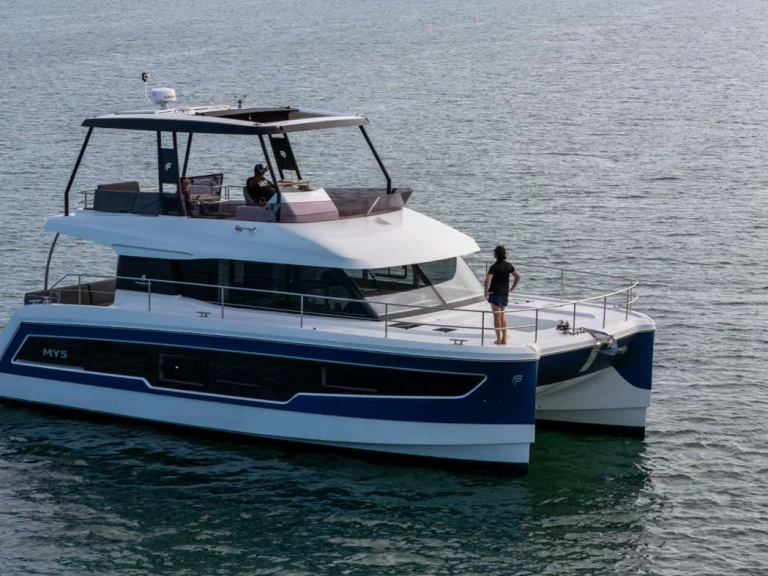 Charter a Fountaine Pajot FASCHING in Belize on Samboat